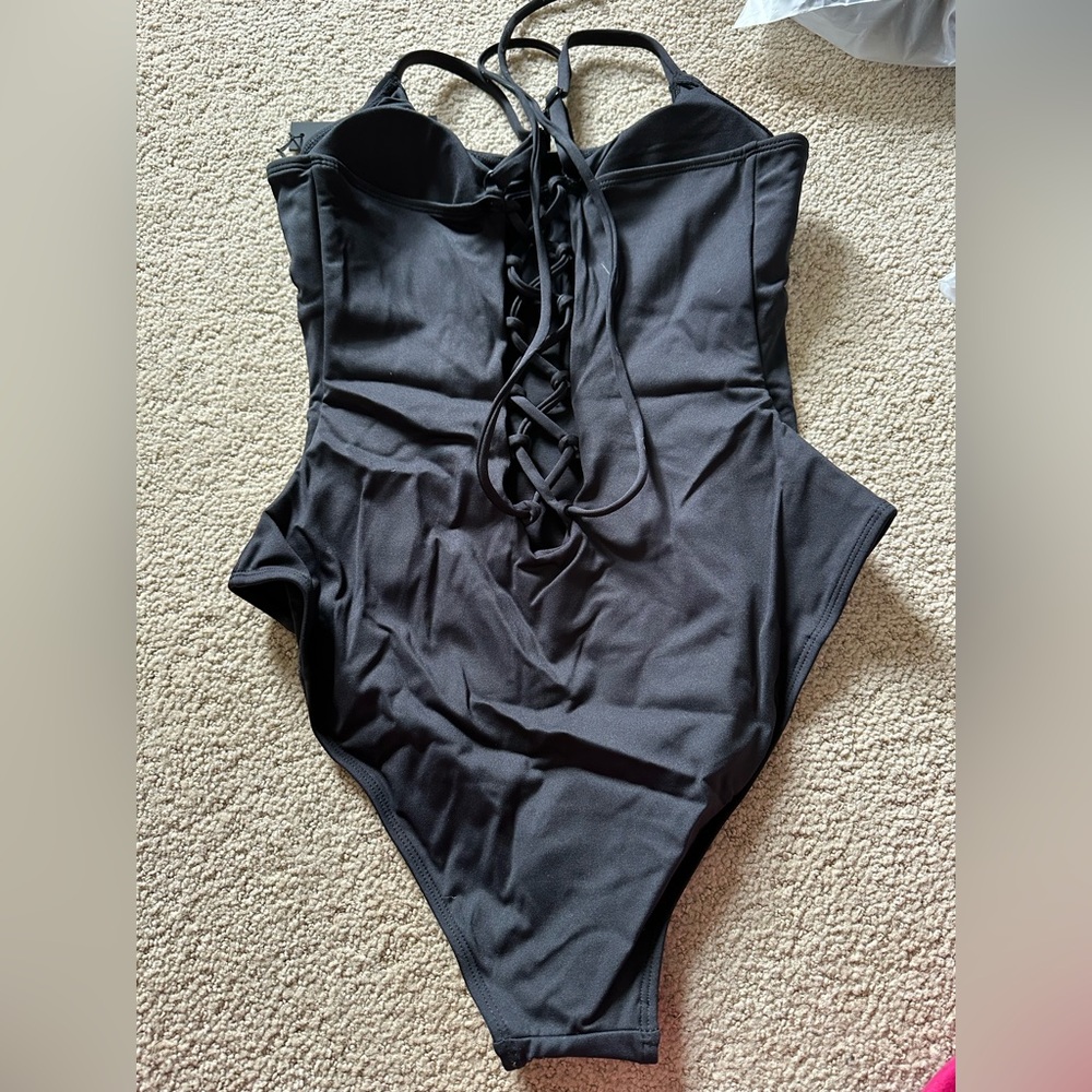 NWT TA3 Lacey one piece swimsuit large short black - Picture 6 of 7